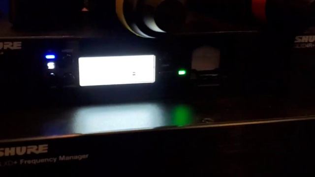 Yuri explains the Shure wireless microphone GLX-D+ system at Audiobiz show in Milwaukee 2023 смотреть онлайн