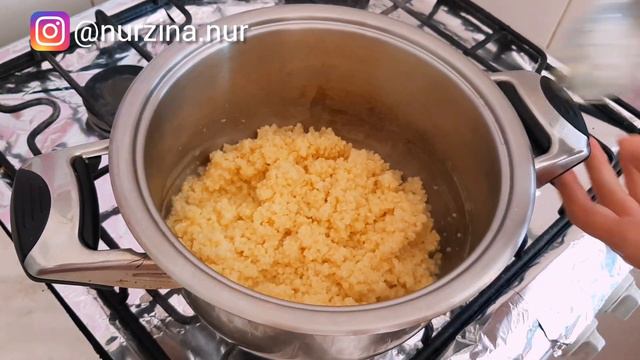 ТАРЫ ЖАРМАСЫНАН БОТҚА. Өте дәмді әрі пайдалы таңғы ас😋 Пшённая каша на молоке. ТАРЫ ботқасы. смотреть онлайн