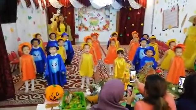 Песня на осенний бал смотреть онлайн