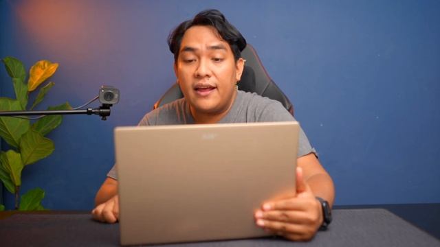 Layar OLED, Webcam Paling Jernih - Acer Swift 3 OLED Review смотреть онлайн