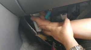 Замена салонного фильтра 2 (Вольво ХС70)