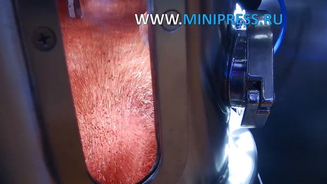 Automatic equipment for gluing self-adhesive labels on glass bottles Pharma-manager.com смотреть онлайн