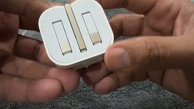 20W USB-C Power Adapter смотреть онлайн