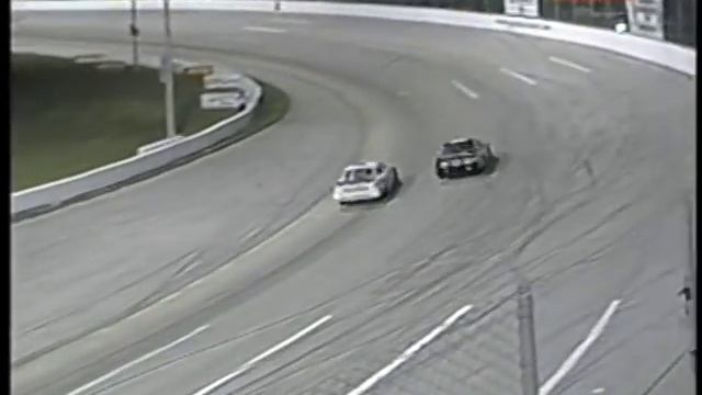 2003 USAR Hooters Pro Cup Series Hooters 300 At USA International Speedway смотреть онлайн