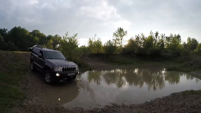 Jeep Grand Cherokee Mitsubishi Pajero Land Rover Freelander смотреть онлайн