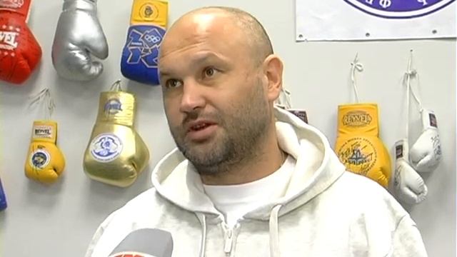 Симферопольские боксеры получили необходимую экипировку