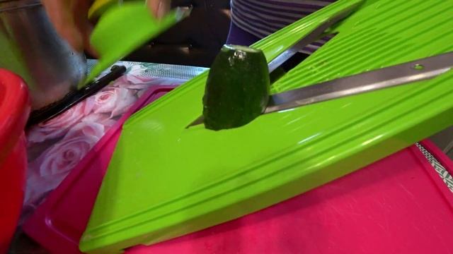 Салат на зиму "Огурцы с куркумой" смотреть онлайн