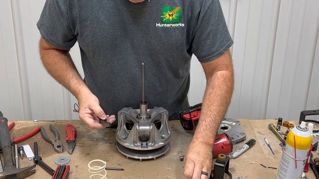 Dalton Clutch Kit Install in all Polaris RZR or Ranger Primary Clutches смотреть онлайн