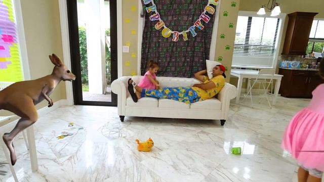 Алиса разыгрывает папу и учит названия животных - история для детей смотреть онлайн