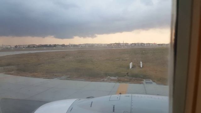 Turkish Airlines 737-800 Take Off From Istanbul Ataturk Intl Airport