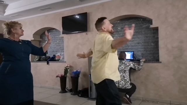 Самые горячие танцы на юбилее! ч.2 смотреть онлайн