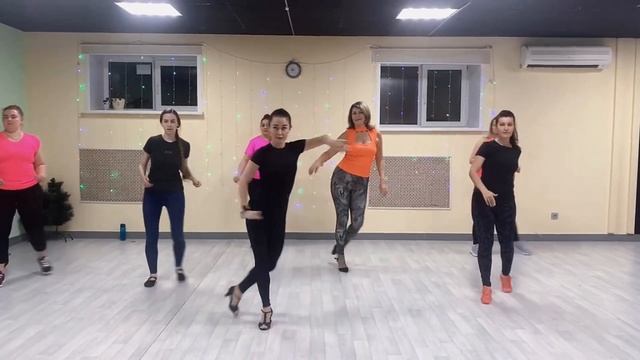 Скоро во всех аккаунтах страны ? #новыйгод #танцы #латина #latinamix смотреть онлайн