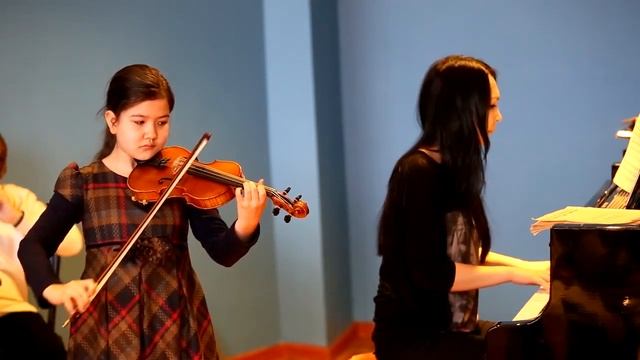 Мария Огай (8 лет, скрипка) - K. М. Вебер, "Хор охотников" смотреть онлайн