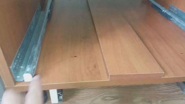 Шуфлядка вместо цоколя на кухне!Вместо пыле сборника полезное пространство!Своими руками за копейки смотреть онлайн