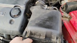 Где находится номер двигателя и вин на Приоре.