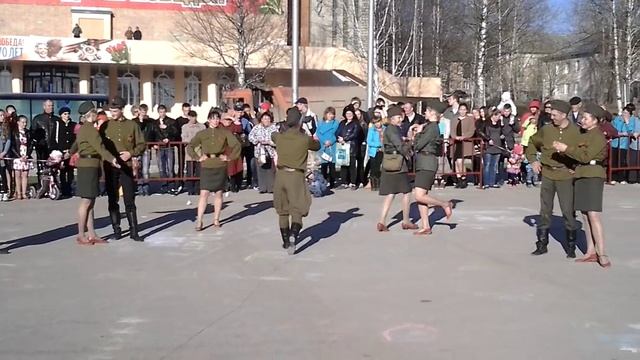 Солдатская пляска смотреть онлайн