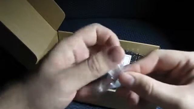 Распаковка видеокарты Saphire Radeon HD7770 (Radeon HD7770 unboxing) смотреть онлайн