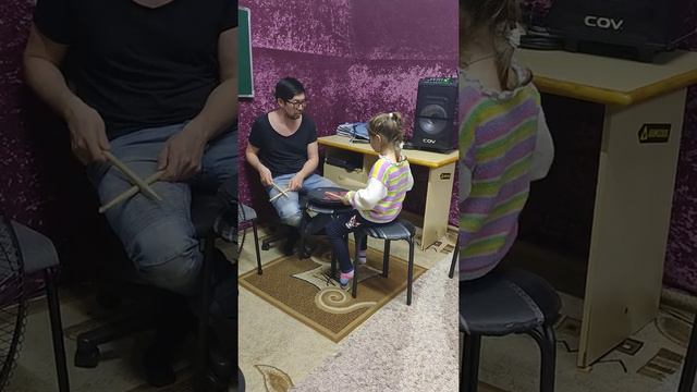 А мы на барабаны смотреть онлайн