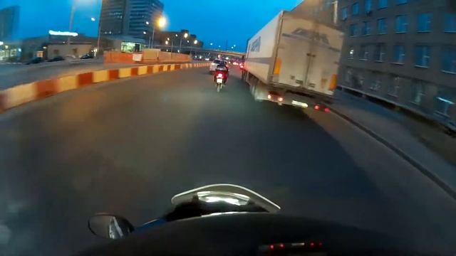 Тест камеры ex5000 на шлеме вечер. смотреть онлайн
