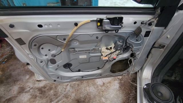 Как снять обшивку двери форд фокус 2 / Ford Focus 2 рестайлинг снятие водительской обшивки двери смотреть онлайн