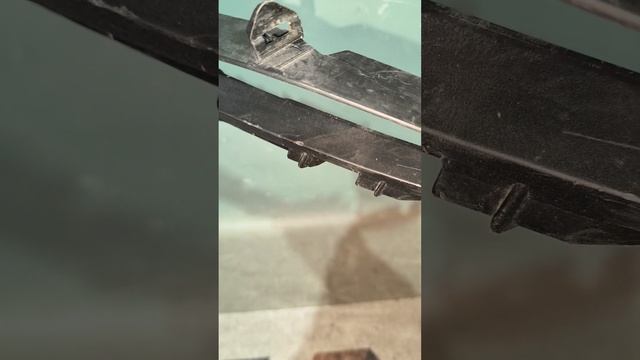 32296 Спойлер переднего бампера левый Lexus RX 4 2019-