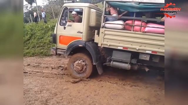 Insane Bus VS Dangerous Roads ! Amazing Bus Driving Skills смотреть онлайн