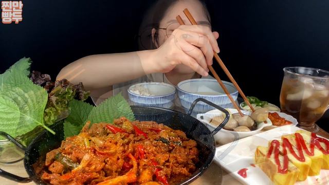 매콤하게 불맛제육볶음 정식🍱계란말이 쌈채소까지! 한식 집밥먹방 korean Home-Meal | KOREANFOOD MUKBANG ASMR смотреть онлайн