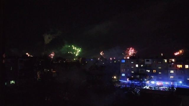 Салют 2023 года. Город Терек смотреть онлайн