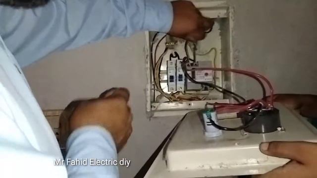 Digital volt and ampere metre/DP box fitting V A metre /complete detail Urdu in Hindi смотреть онлайн