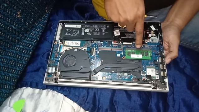 How to open HP ProBook 640 G8 i5 11Gen,16GB,512 SSD M2.0 Nv type смотреть онлайн