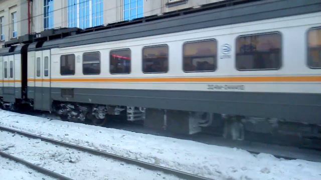 отправление фирменного экспресса ЭД4М-0444 с сообщением Рязань 1 Москва смотреть онлайн