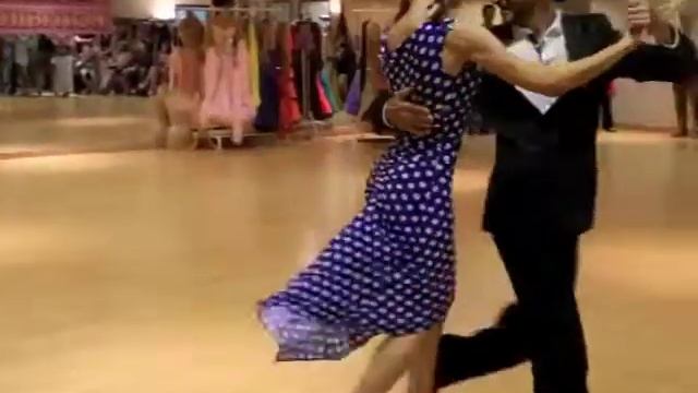 Tango Demo смотреть онлайн