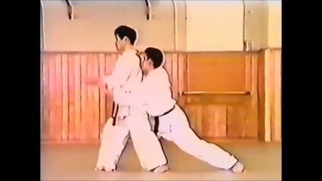 уширо катате эри моти икке Ни смотреть онлайн