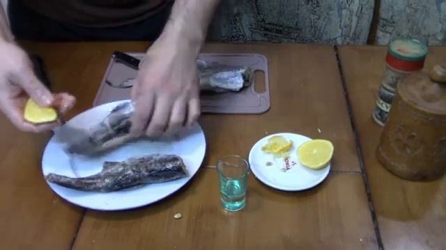 Сочная рыба с картошкой / В духовке смотреть онлайн