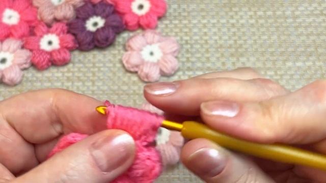 Коврик из пышных цветков. Вязание крючком. смотреть онлайн