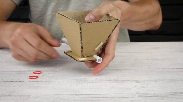 DIY Puppy Dog Food Dispenser from Cardboard at Home смотреть онлайн