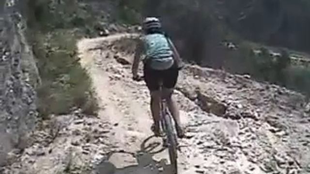 MTB: Los Paulinos (bajando) смотреть онлайн