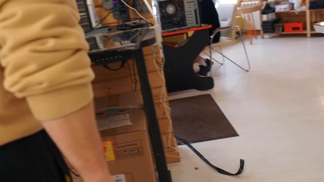 НИКОГДА ТАК НЕ ДЕЛАЙТЕ! Убирайте стойки корпуса, иначе спалите ПК!? смотреть онлайн