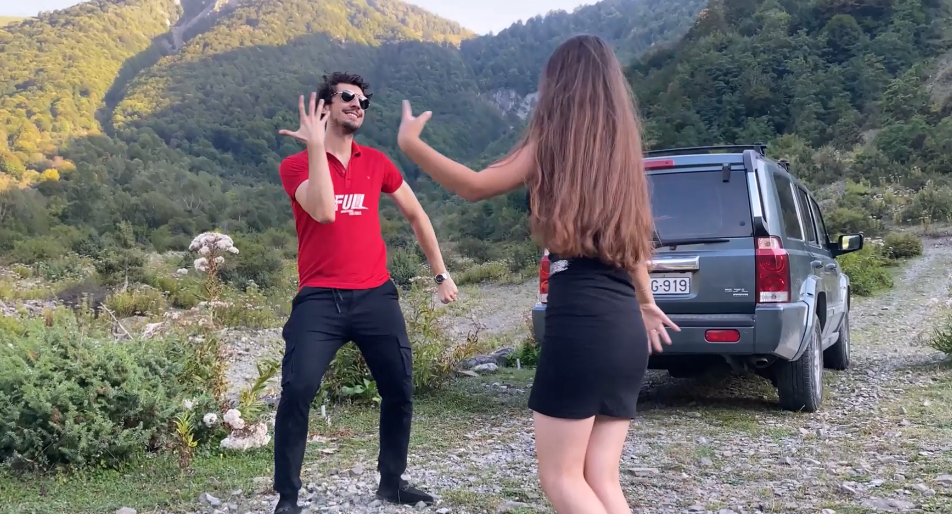 Девушки Танцуют Очень Красиво Дарида Чеченская Лезгинка 2023 Darida Lezginka Chechen Music ALISHKA смотреть онлайн