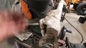 Двигатель Д-144 в погрузчик UN 053|КПП Газ в погрузчик UN 053|Строю самодельный трактор #7|Впихнуть