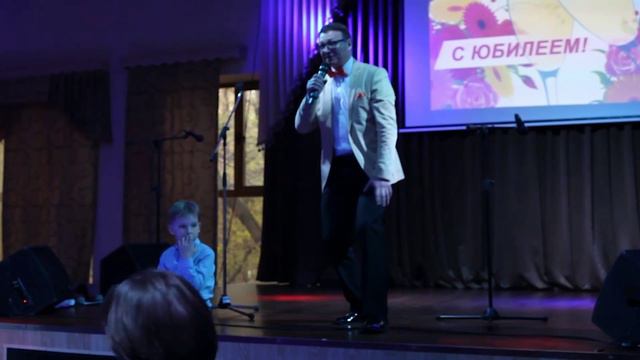 Ведущий Игорь Нечаев