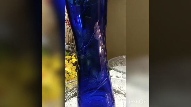 Борисовский хрусталь. Ваза кобальтового стекла.