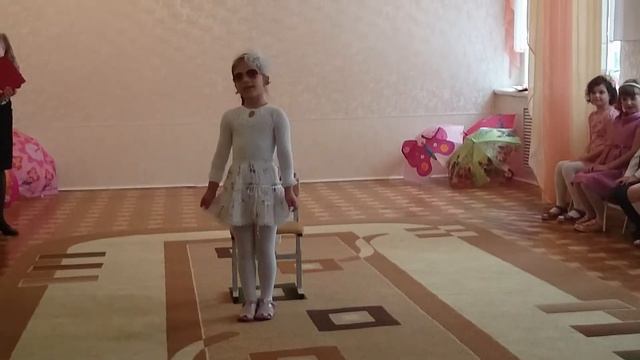 День Матери в саду 03 смотреть онлайн