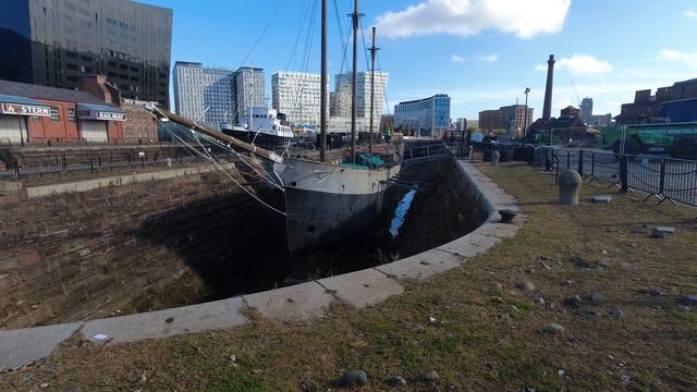LIVERPOOL ALBERT DOCK смотреть онлайн