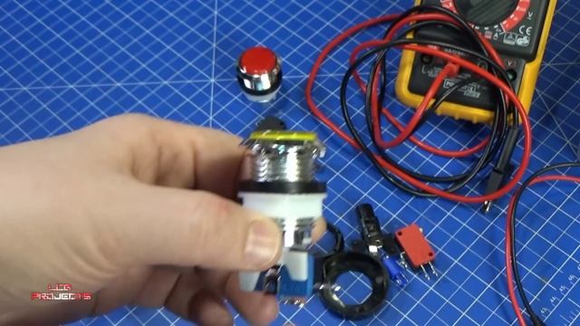 CÓMO INSTALAR UN PULSADOR LUMINOSO (TIPO MÁQUINA ARCADE) смотреть онлайн