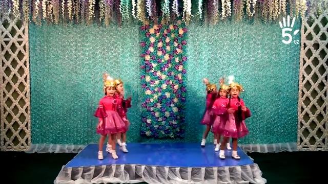 Для детей танцуют 5 летний девочка смотреть онлайн