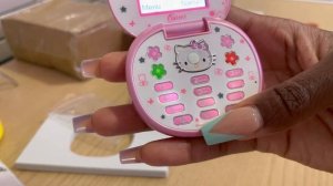 Hello Kitty K688 Flip Phone Unboxing & Demo