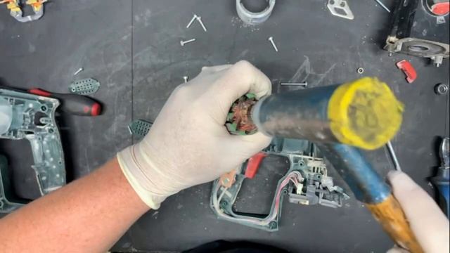 Замена Щеток на Аккумуляторном Перфораторе Metabo KHA 18 LTX