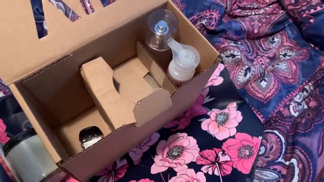 Bath & Body Works Mother’s Day VIP Tote 2020 Unboxing / Haul смотреть онлайн