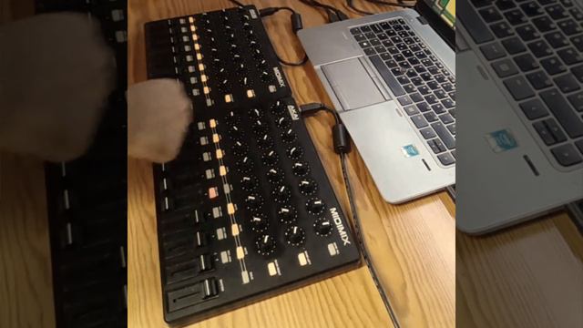 akai midimix - ableton hack for dub смотреть онлайн